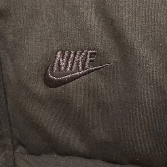 Nike Sportswear Tech Men's Oversized Puffer Jacket Size Medium - Picture 8 of 13